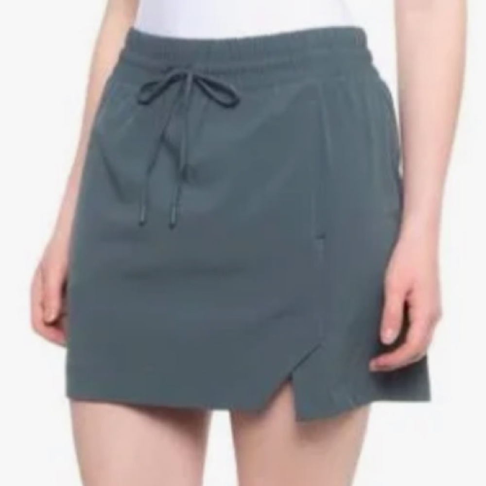 🌟HP🌟APANA Skort